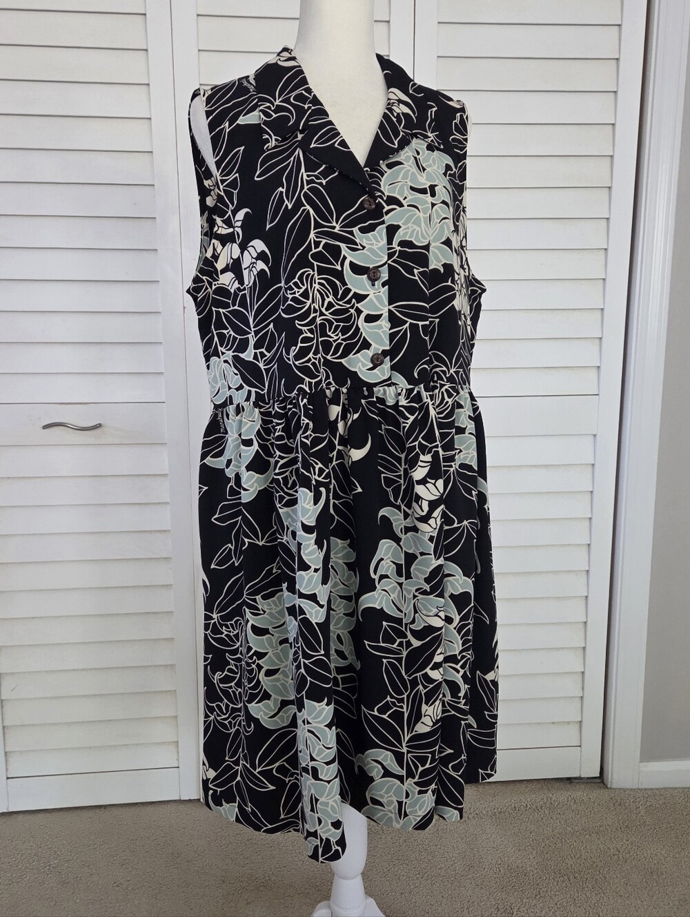 Manuheali'i Jade Flower Dress